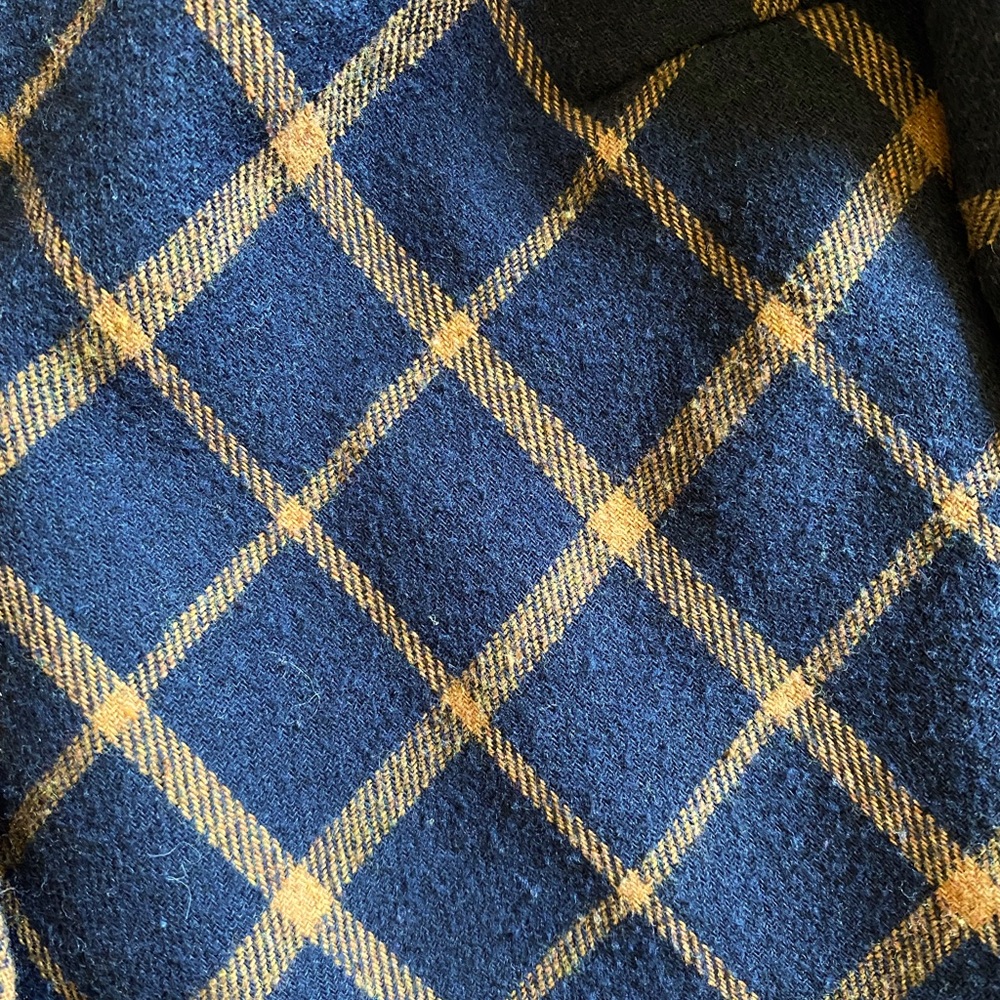 Blazer - Picture 3 of 3